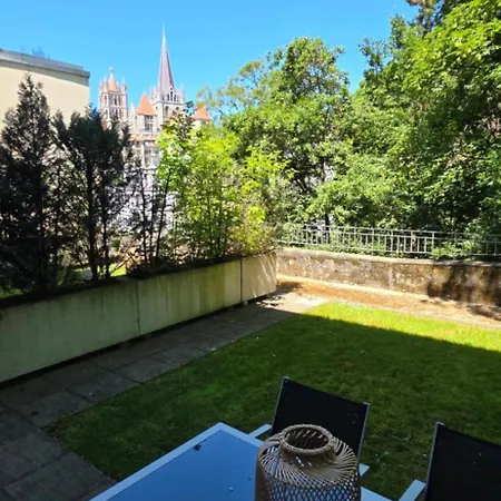 Magnifique Loft Avec Terrasse -jardin Lozan